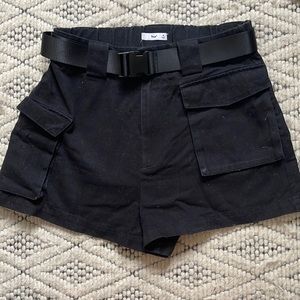 Aritzia - TNA cargo shirt - size medium